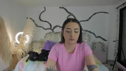 Lady  online show from 12-21-25, 04:19