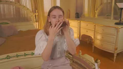 laelneizer online show from 06-10-26, 04:34