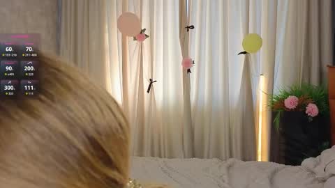 Lilia online show from 10-04-25, 06:44