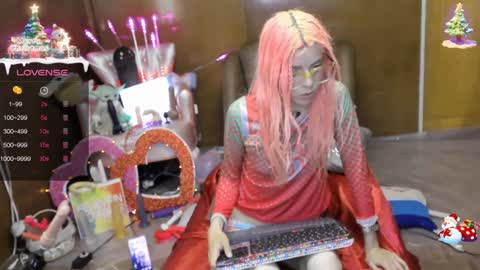 Skinnygirl online show from 01-15-25, 03:22