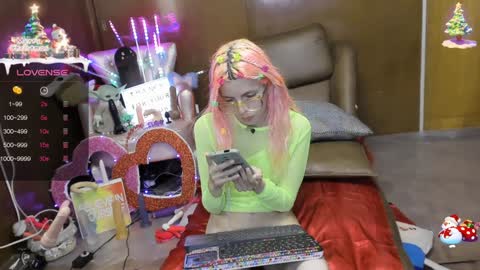 Skinnygirl online show from 01-21-25, 04:10