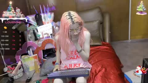 Skinnygirl online show from 01-31-25, 11:24