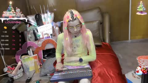 Skinnygirl online show from 02-03-25, 11:05