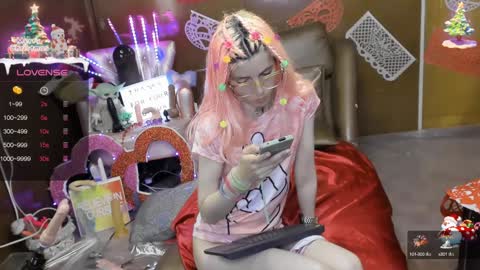 Skinnygirl online show from 02-04-25, 02:07