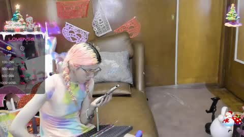 Skinnygirl online show from 02-22-25, 04:29