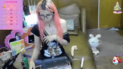 Skinnygirl online show from 09-12-25, 12:11