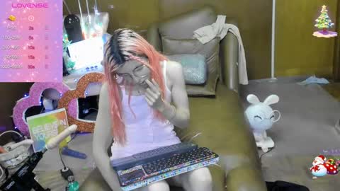 Skinnygirl online show from 09-19-25, 12:45