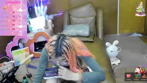 Skinnygirl online show from 09-25-25, 09:40