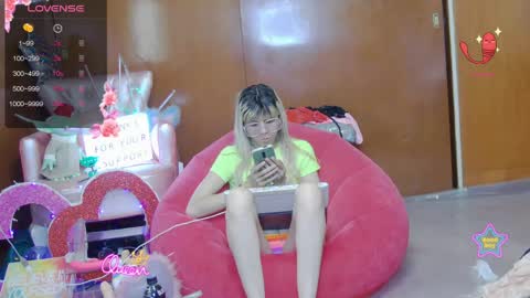 Skinnygirl online show from 04-24-26, 12:46