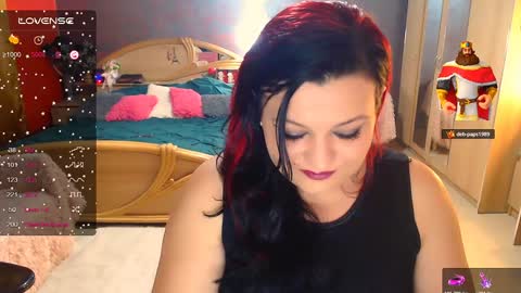 Snapshot of lagerthaa1 chatting on 02-06-25, 09:17 Arielle online show from 02-06-25, 09:17