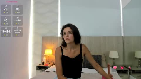 Laia Cruz online show from 04-26-26, 07:33