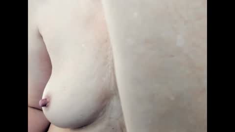 Snapshot of lailasensu chatting on 11-28-25, 05:26 LAILA online show from 11-28-25, 05:26