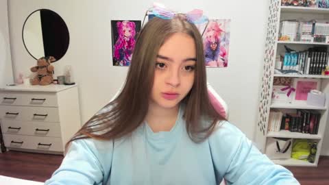 Kira online show from 01-11-25, 01:06