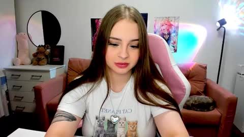 Kira online show from 09-25-25, 07:50