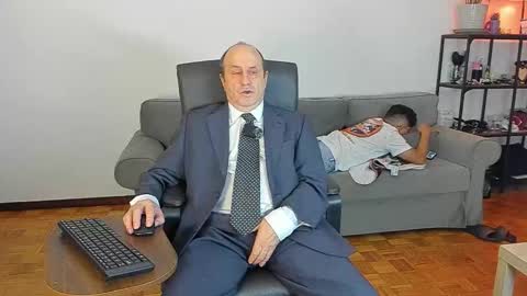 lajose52 online show from 11-07-25, 08:09