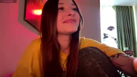 Hello guys Im Ann online show from 06-18-26, 11:25