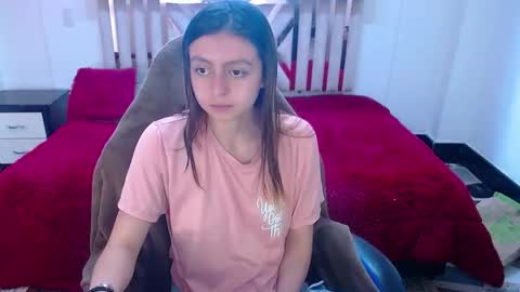 Lala clark online show from 10-17-25, 01:14