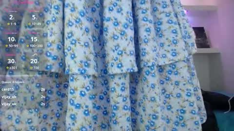 Lala clark online show from 11-07-25, 01:11