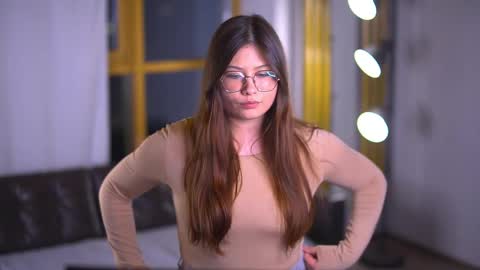 Lilium like a flower online show from 10-27-25, 04:22