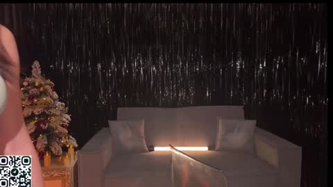 Ellina online show from 12-23-24, 04:01