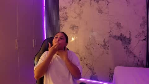 Laura online show from 09-09-25, 12:05