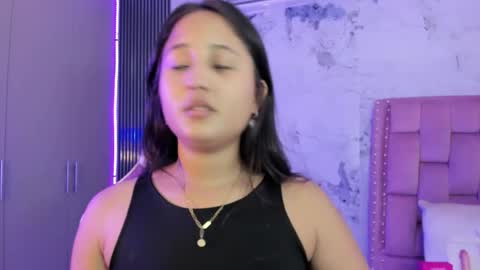 Laura online show from 09-26-25, 12:42