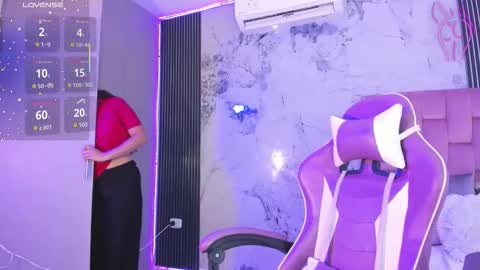 Laura online show from 10-07-25, 12:13