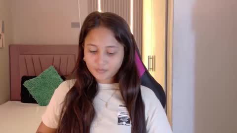 Laura online show from 11-27-25, 12:18