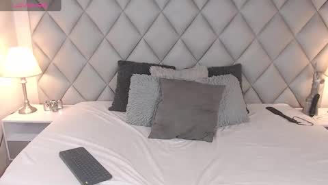 Laly Castro online show from 02-28-25, 07:46