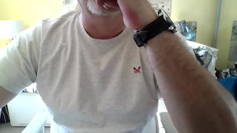 Snapshot of lamabama chatting on 10-12-25, 12:37 lamabama online show from 10-12-25, 12:37