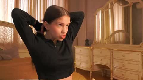 Snapshot of lamonicaptak chatting on 05-22-26, 03:02 Emily online show from 05-22-26, 03:02