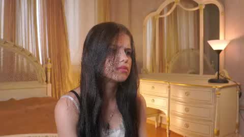 Snapshot of lamonicaptak chatting on 06-11-26, 03:15 Emily online show from 06-11-26, 03:15