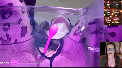 Lana online show from 11-24-25, 11:10