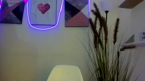    online show from 01-21-25, 01:18