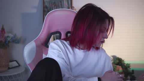 just call me Lana  and her security online show from 01-18-25, 02:44