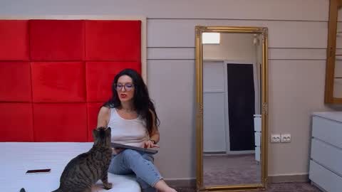 LanaBanner online show from 09-17-25, 05:20