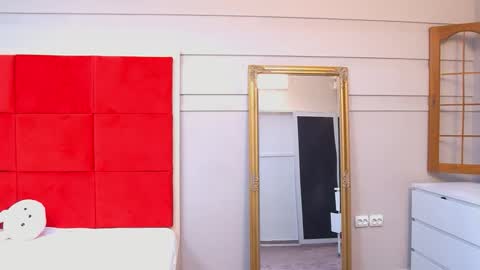 LanaBanner online show from 09-30-25, 04:39