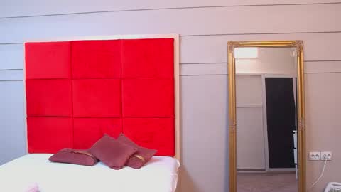 LanaBanner online show from 10-10-25, 05:17