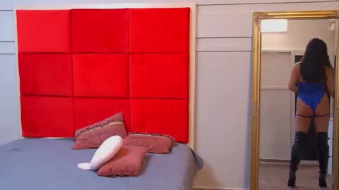 LanaBanner online show from 10-25-25, 08:22