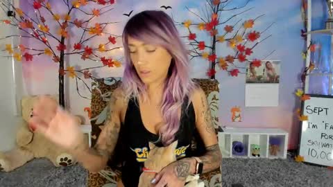 Snapshot of lana_del_bae chatting on 09-16-25, 01:39 Lana Del Bae online show from 09-16-25, 01:39