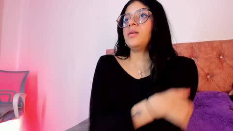 Snapshot of lana_dol chatting on 01-12-25, 03:14 ... .          . ... online show from 01-12-25, 03:14