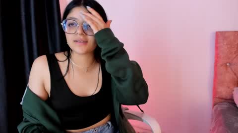 Snapshot of lana_dol chatting on 01-20-25, 06:10 ... .          . ... online show from 01-20-25, 06:10