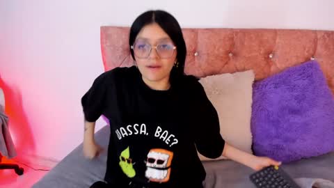 Snapshot of lana_dol chatting on 01-22-25, 12:27 ... .          . ... online show from 01-22-25, 12:27