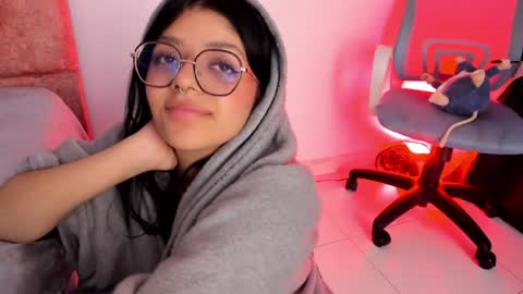 Snapshot of lana_dol chatting on 01-27-25, 03:28 ... .          . ... online show from 01-27-25, 03:28