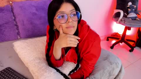 Snapshot of lana_dol chatting on 01-28-25, 12:22 ... .          . ... online show from 01-28-25, 12:22