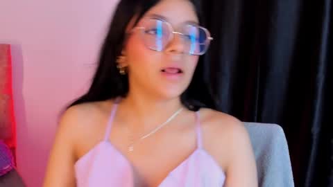 Snapshot of lana_dol chatting on 02-19-25, 12:00 ... .          . ... online show from 02-19-25, 12:00