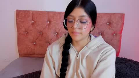 Snapshot of lana_dol chatting on 02-25-25, 06:20 ... .          . ... online show from 02-25-25, 06:20