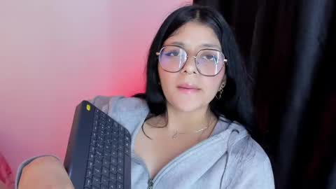 Snapshot of lana_dol chatting on 03-05-25, 03:07 ... .          . ... online show from 03-05-25, 03:07