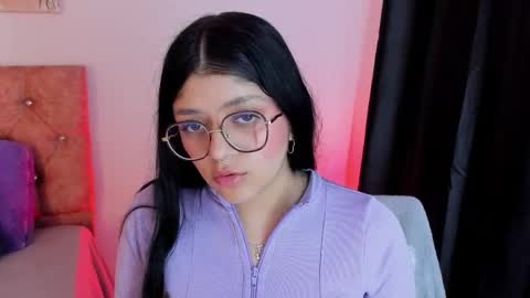 Snapshot of lana_dol chatting on 03-07-25, 12:23 ... .          . ... online show from 03-07-25, 12:23