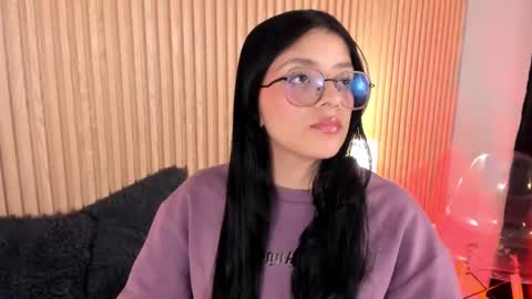 Snapshot of lana_dol chatting on 09-12-25, 12:49 ... .          . ... online show from 09-12-25, 12:49